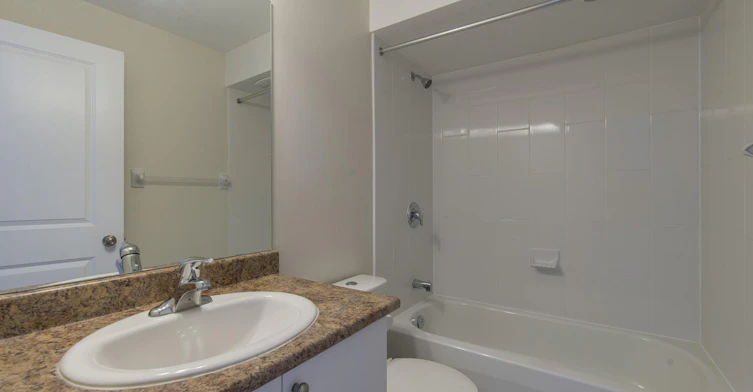 6-1662 Russell Road, Ottawa, ON, K1G 0M8 - 14