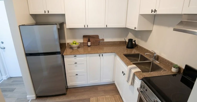 3655 Sandwich Street, Windsor, ON, N8Y 1G4 - 2