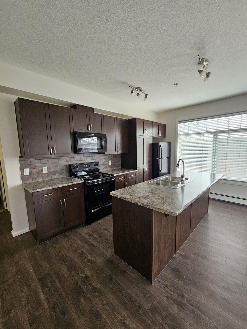 2474 Bowen Wynd, Edmonton, AB, T6W 2T5 - 5