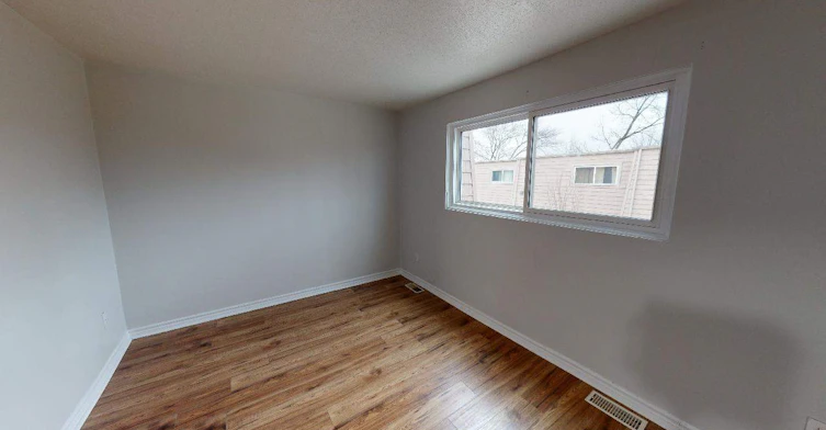 2796 Scarsdale Road, Windsor, ON, N8R 1R4 - 3