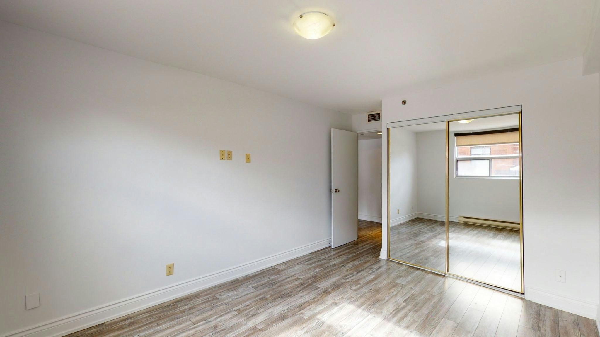 908-341 Maclaren Street, Ottawa, ON, K2P 2E2 4