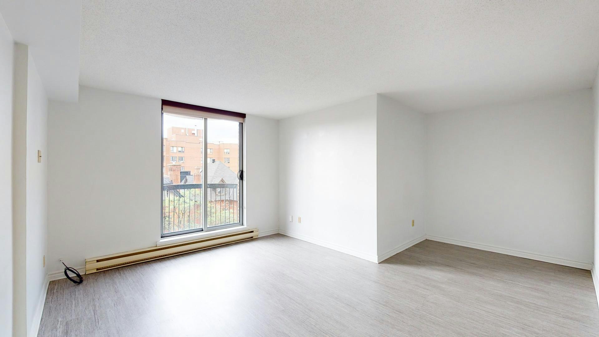 906-341 Maclaren Street, Ottawa, ON, K2P 2E2 - 2