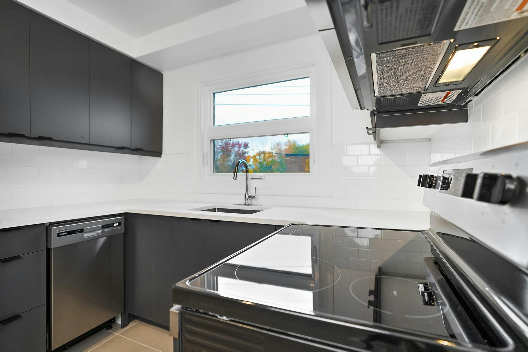 16-3871 Beaubien Rue Est, Montréal, QC, H1X 1H4 - 2