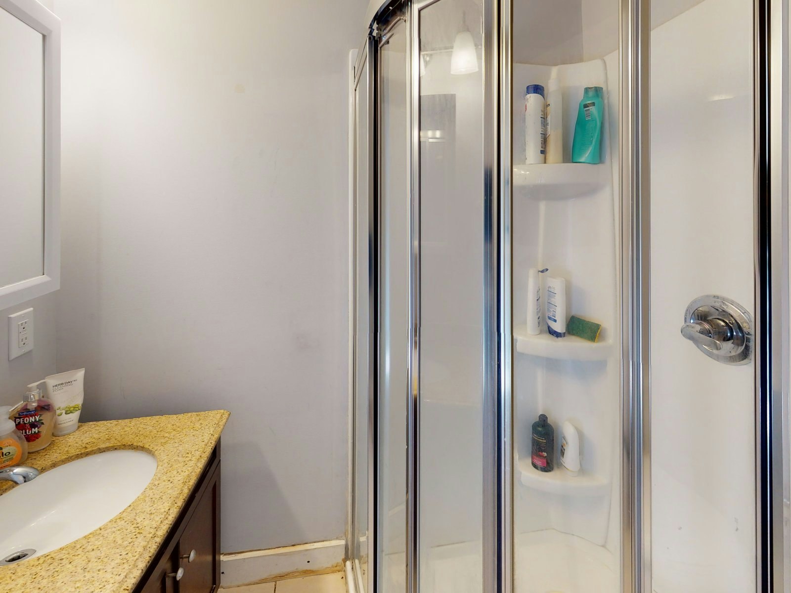 2-179 Henderson Avenue, Ottawa, ON, K1N 7P7 - 28
