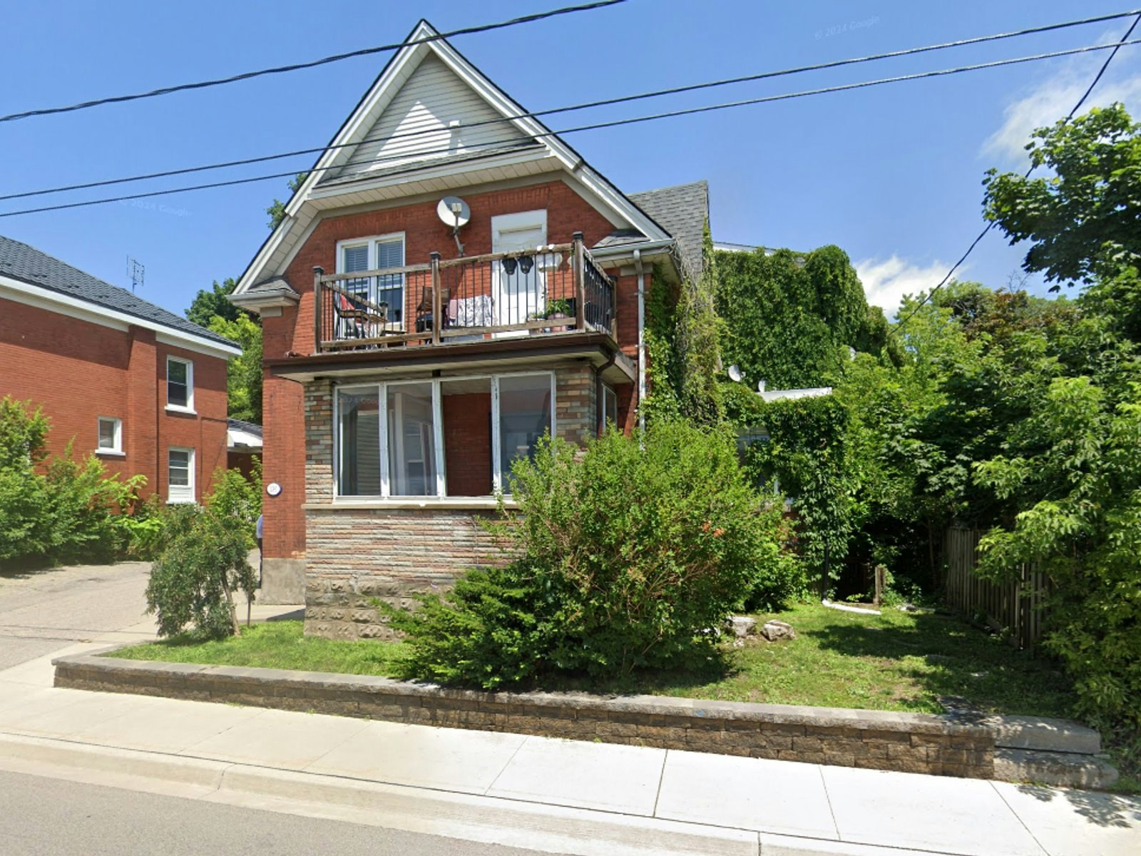 5-136 Weber Street East, Kitchener, ON, N2H 1C9