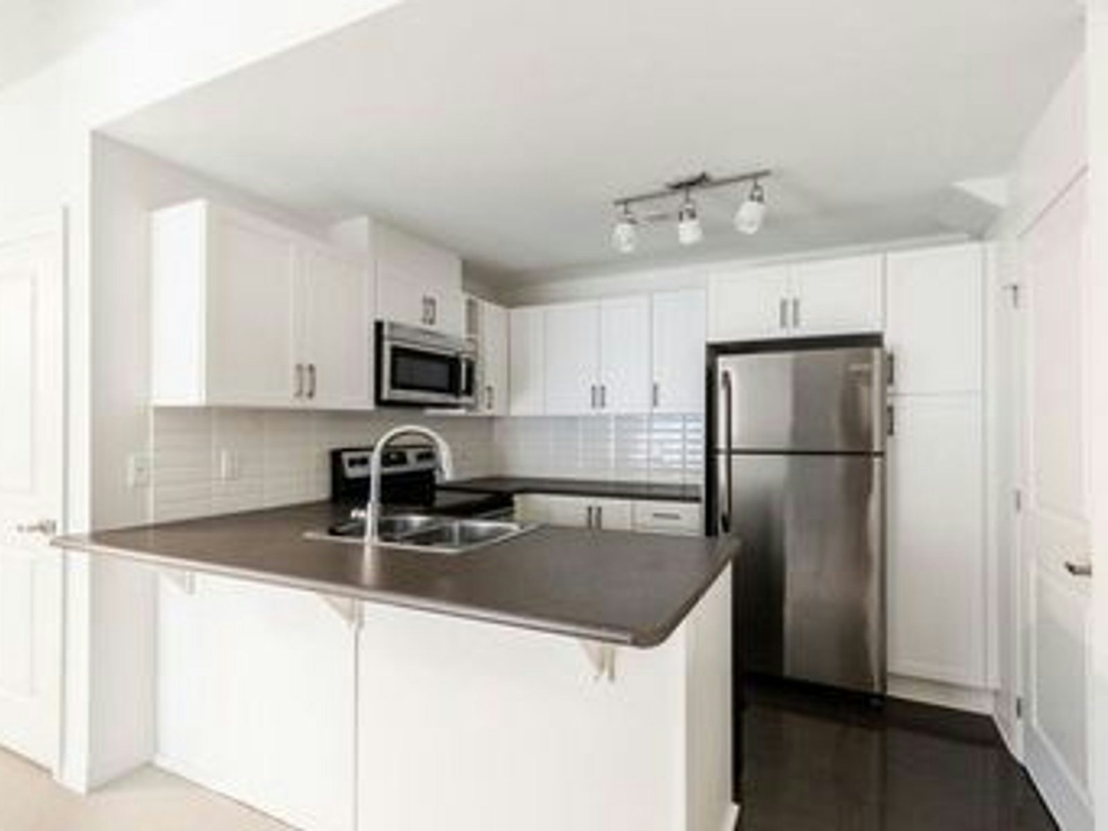 1-109 Fairweather Street, Ottawa, ON, K1T 3W6 - 6