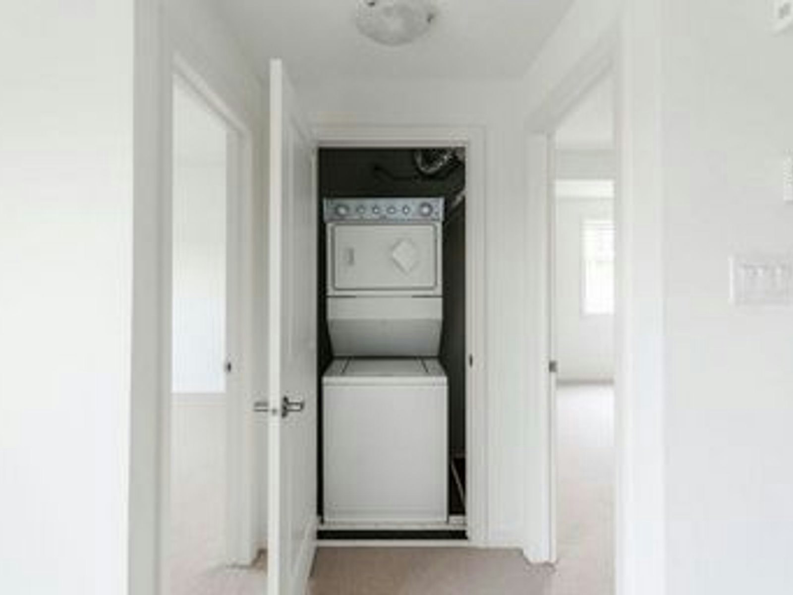 1-109 Fairweather Street, Ottawa, ON, K1T 3W6 - 11
