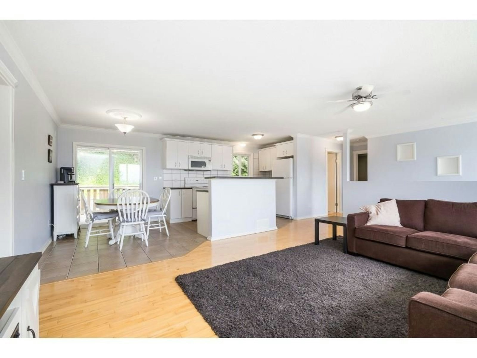 Main-33251 Rose Avenue, Mission, BC, V2V 4Z4 - 3