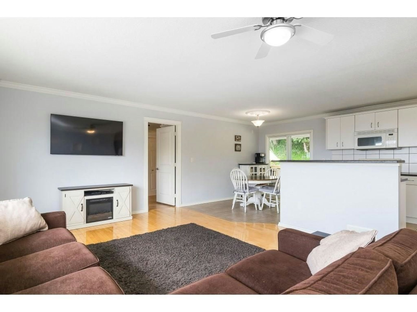 Main-33251 Rose Avenue, Mission, BC, V2V 4Z4 - 4