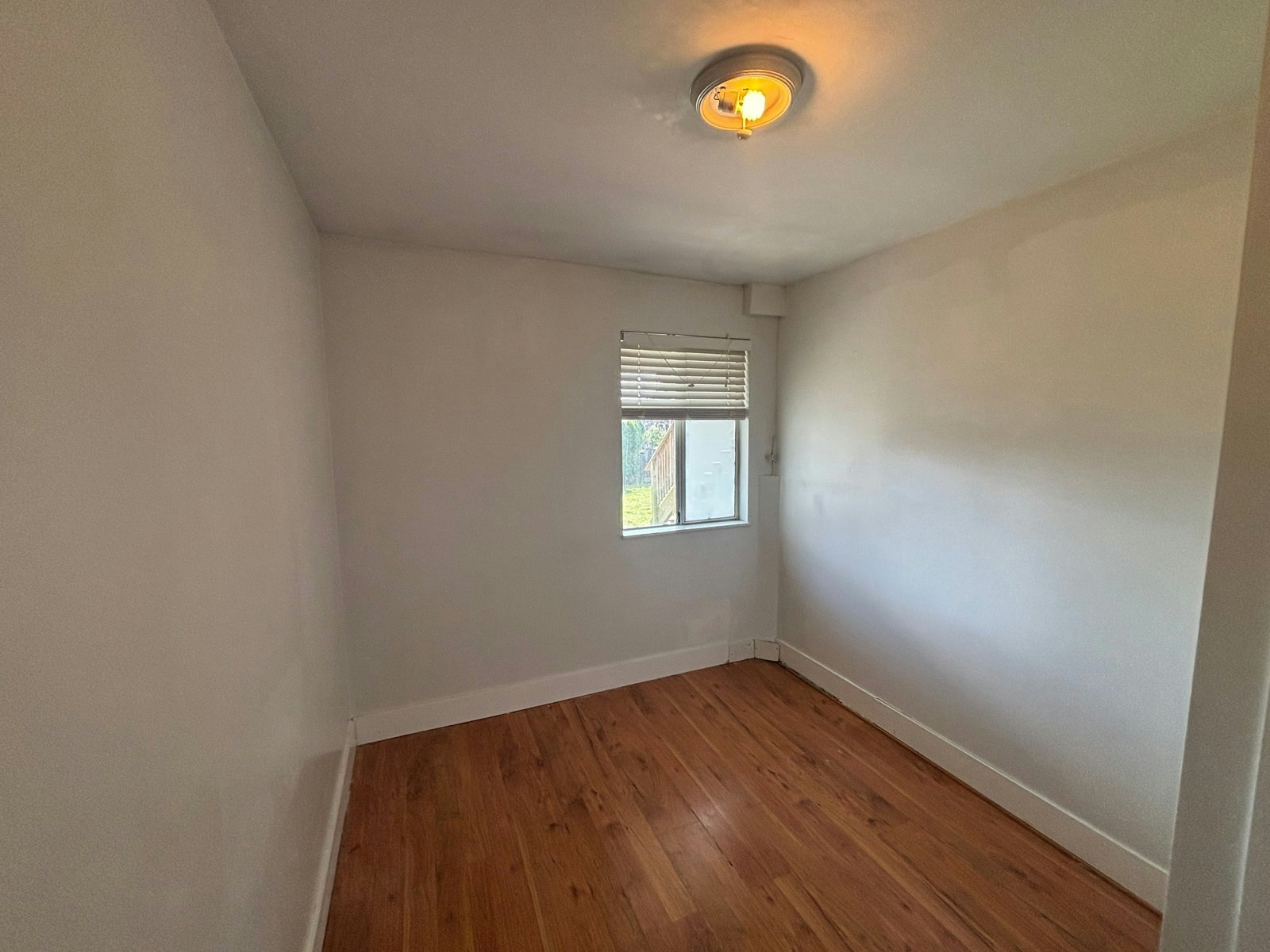Main-19928 68 Avenue, Langley, BC, V2Y 1H8 - 5