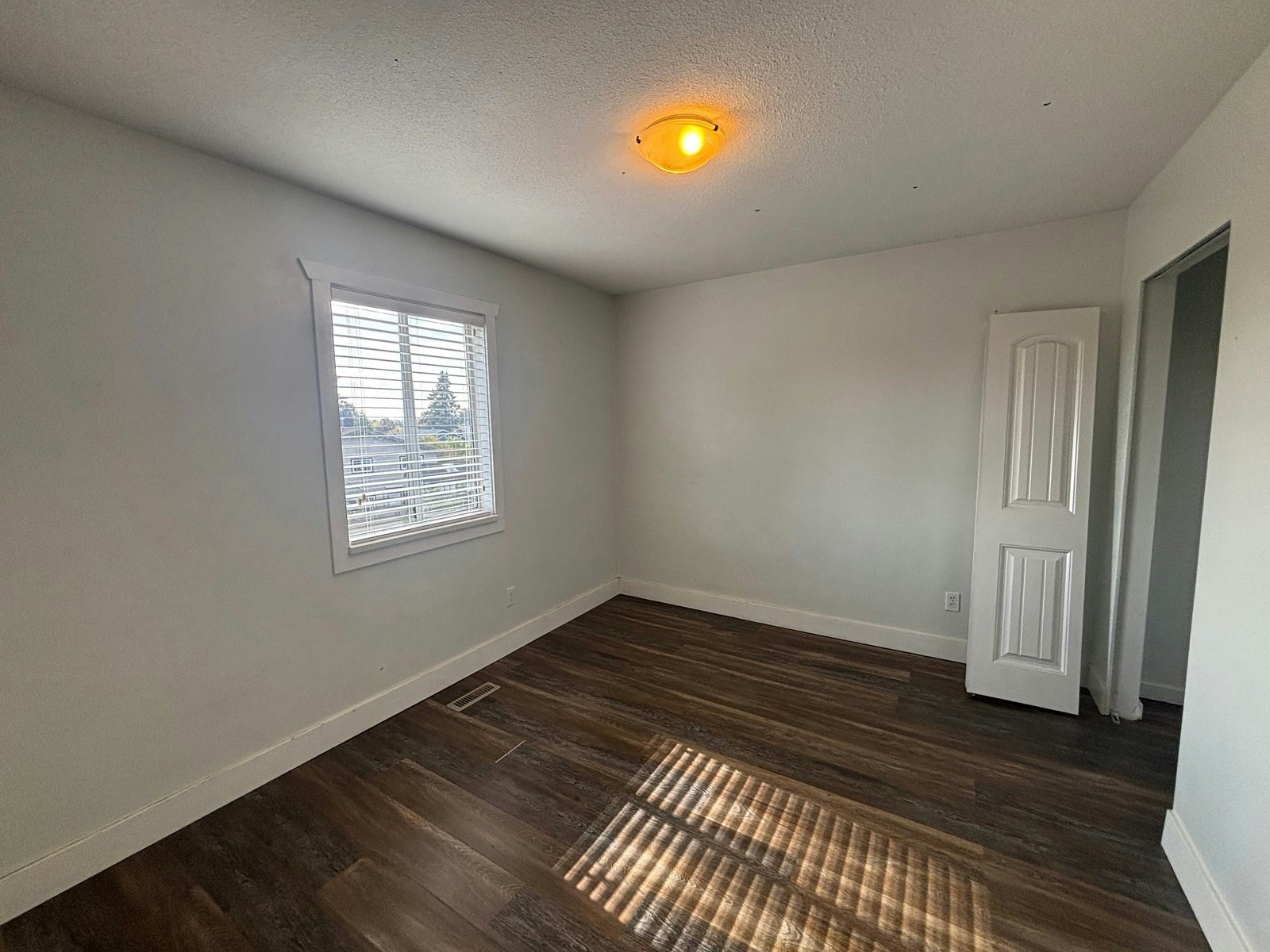 Main-19928 68 Avenue, Langley, BC, V2Y 1H8 - 8