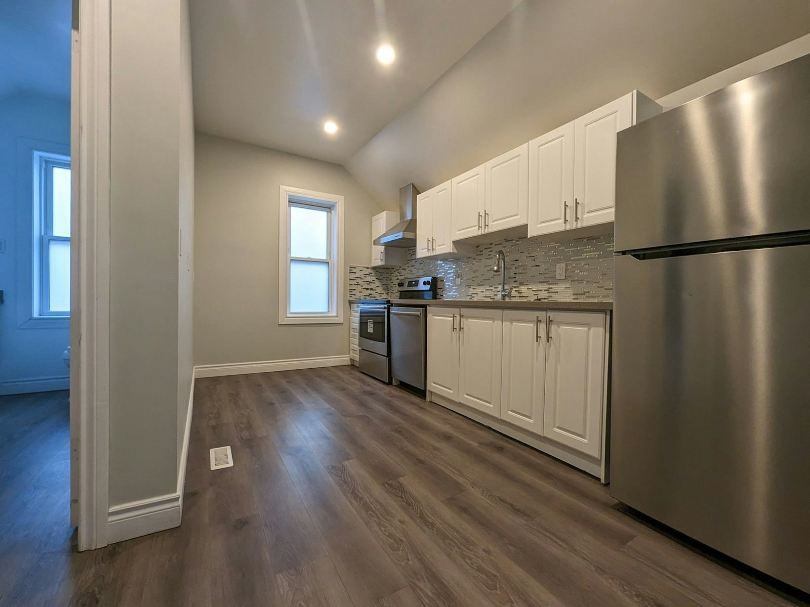 A-153 Victoria Street North, Kitchener, ON, N2H 5C5 - 2