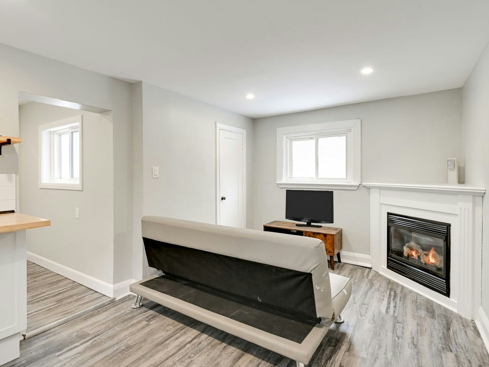Unit 4-41 Beechwood Drive, Peterborough, ON, K9J 1M2 - 6