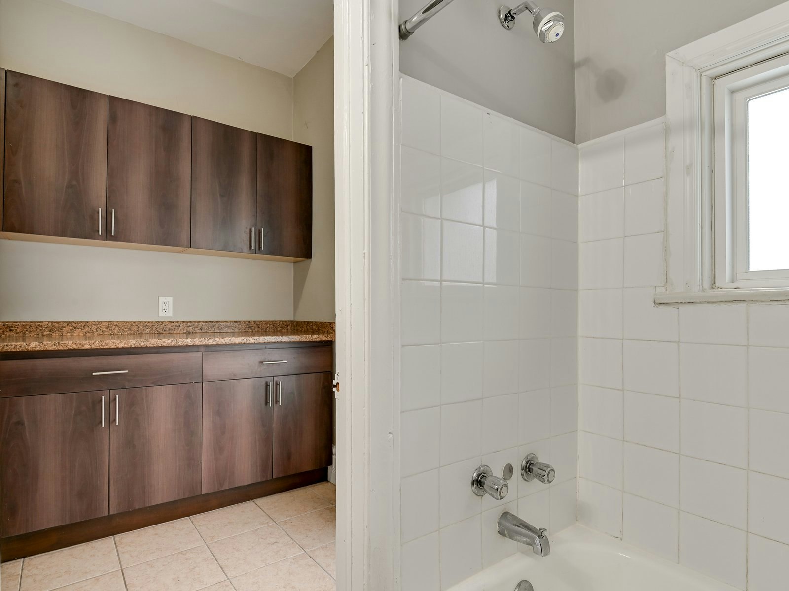 Unit 4-41 Beechwood Drive, Peterborough, ON, K9J 1M2 - 8