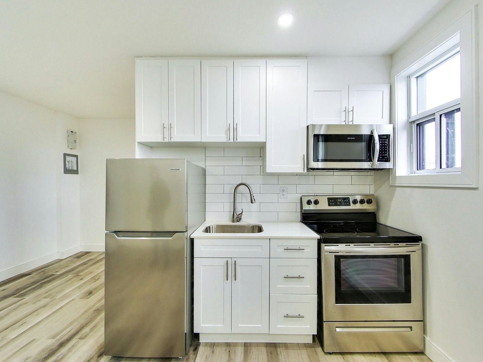 103-444 Park Street West, Windsor, ON, N9A 5V3 - 7