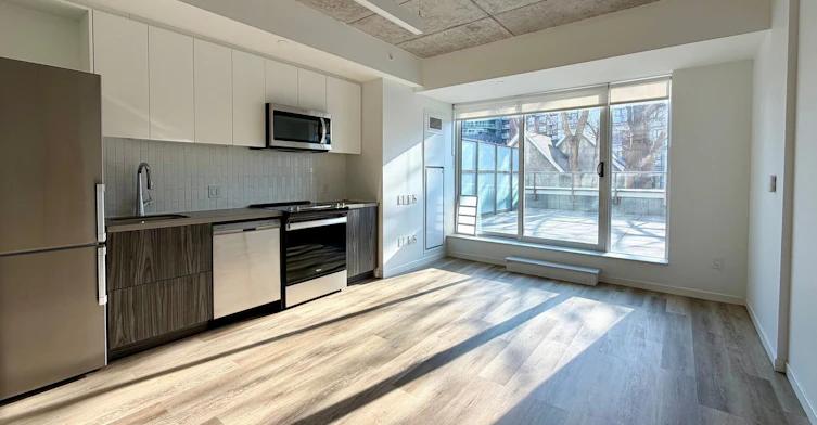 811-18 Hamilton Avenue North, Ottawa, ON, K1Y 1B6 - 10