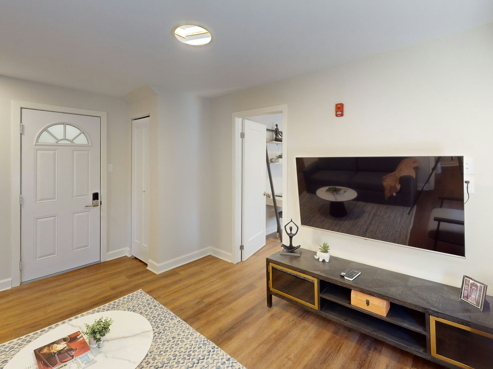 2-296A Nelson Street, Ottawa, ON, K1N 7S4 - 5