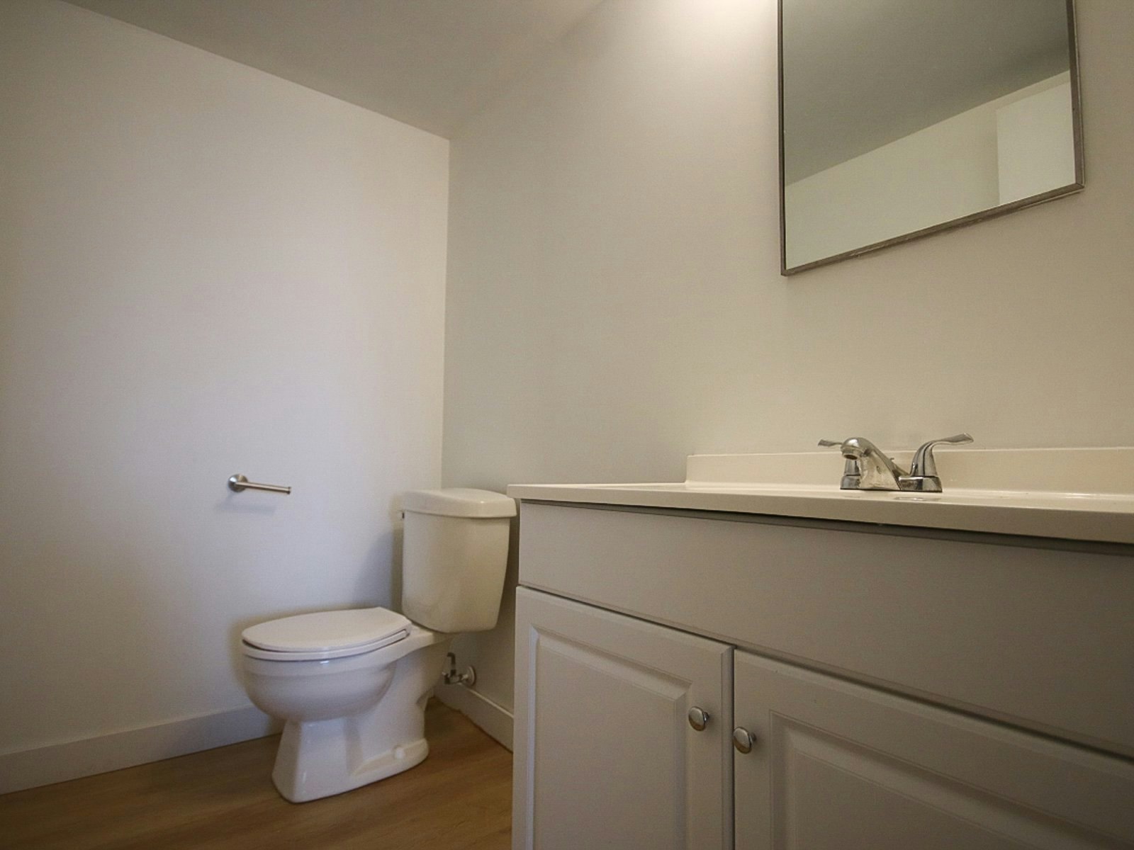 Viewings-50 University Avenue E, Waterloo, ON, N2J 2V8 - 6