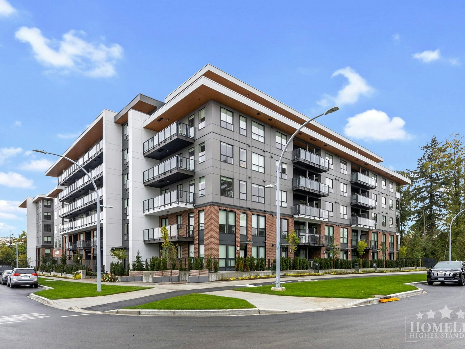 302-10425 147 302 Street, Surrey, BC, V3R 0J9