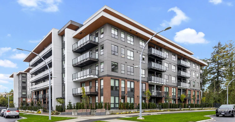 302-10425 147 302 Street, Surrey, BC, V3R 0J9