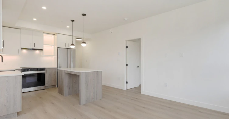302-10425 147 302 Street, Surrey, BC, V3R 0J9 - 4
