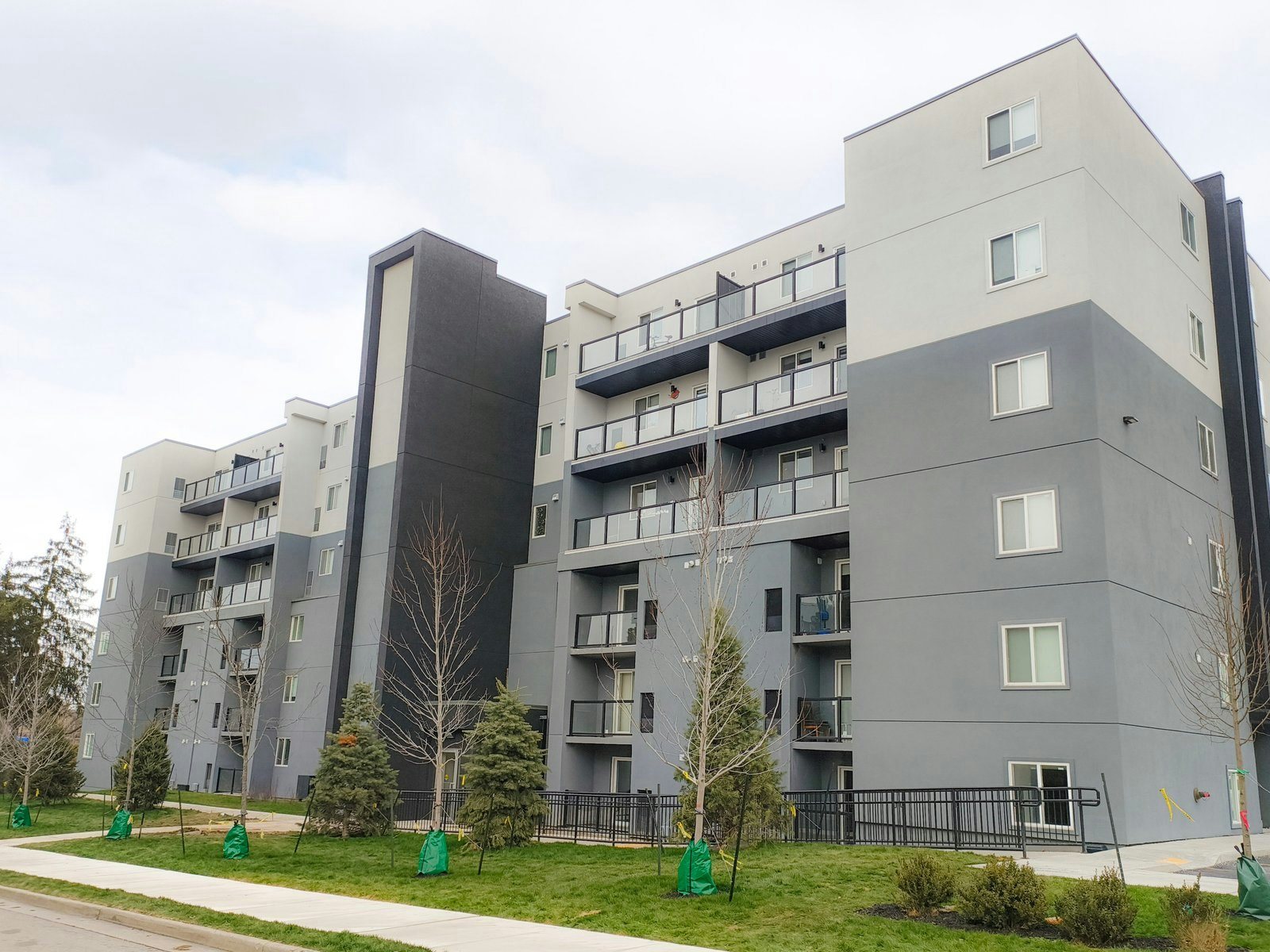 309-144 Lucan Avenue, Waterloo, ON, N2J 1W7