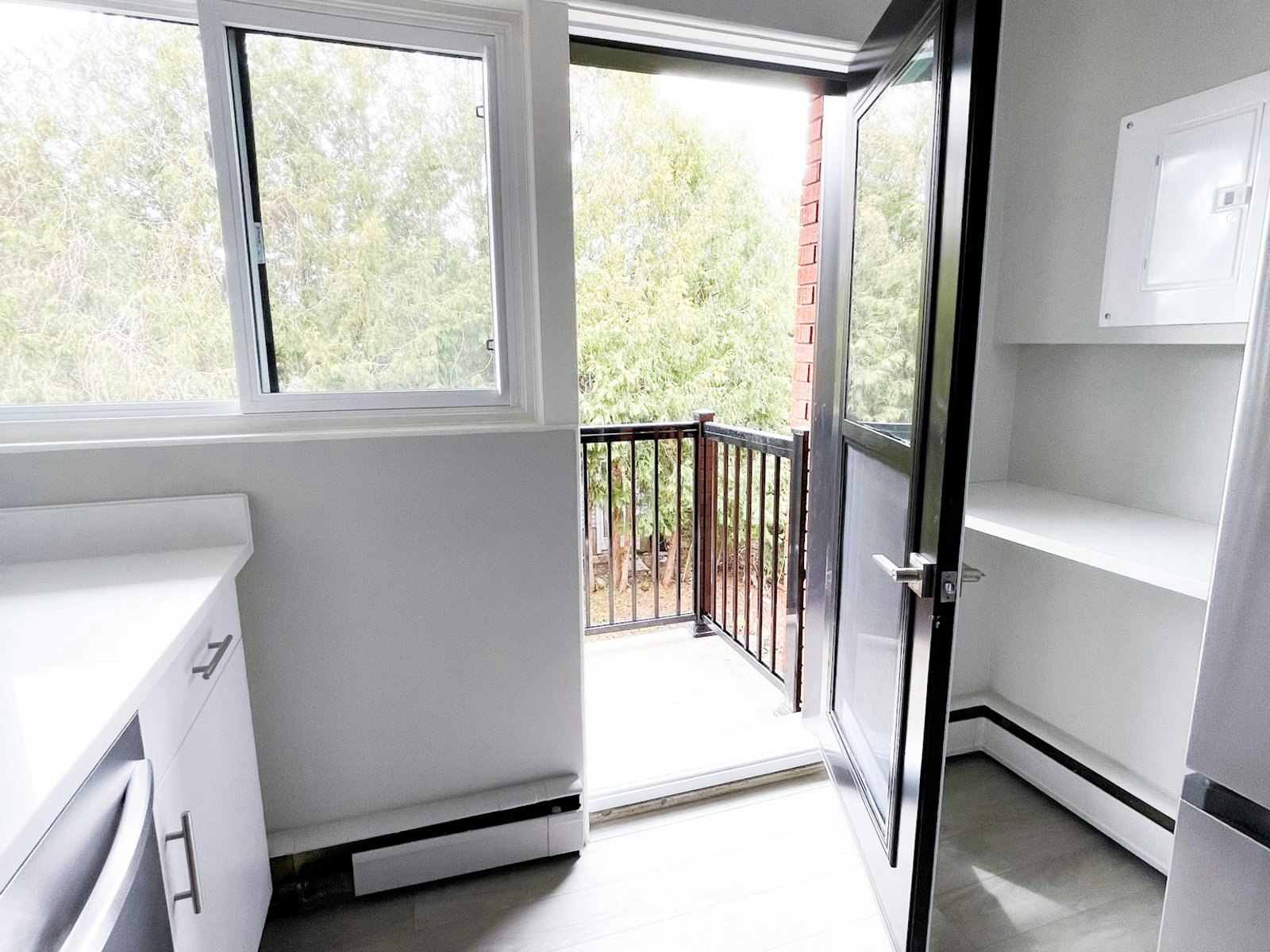 72-43 Montrose Avenue, Kitchener, ON, N2M 1Y1 - 6