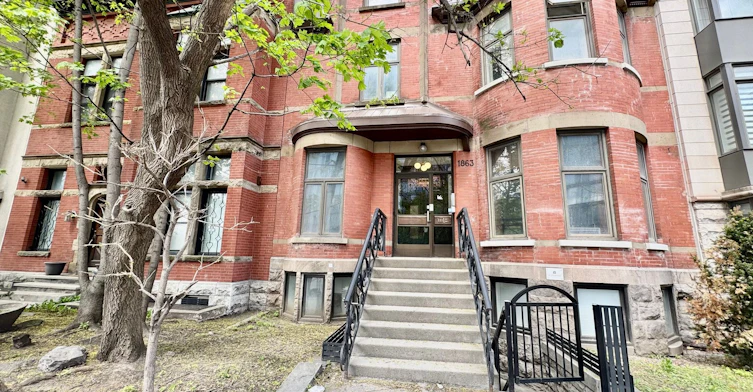 2-1863 Rene Levesque W, Montréal, QC, H3H 2P5