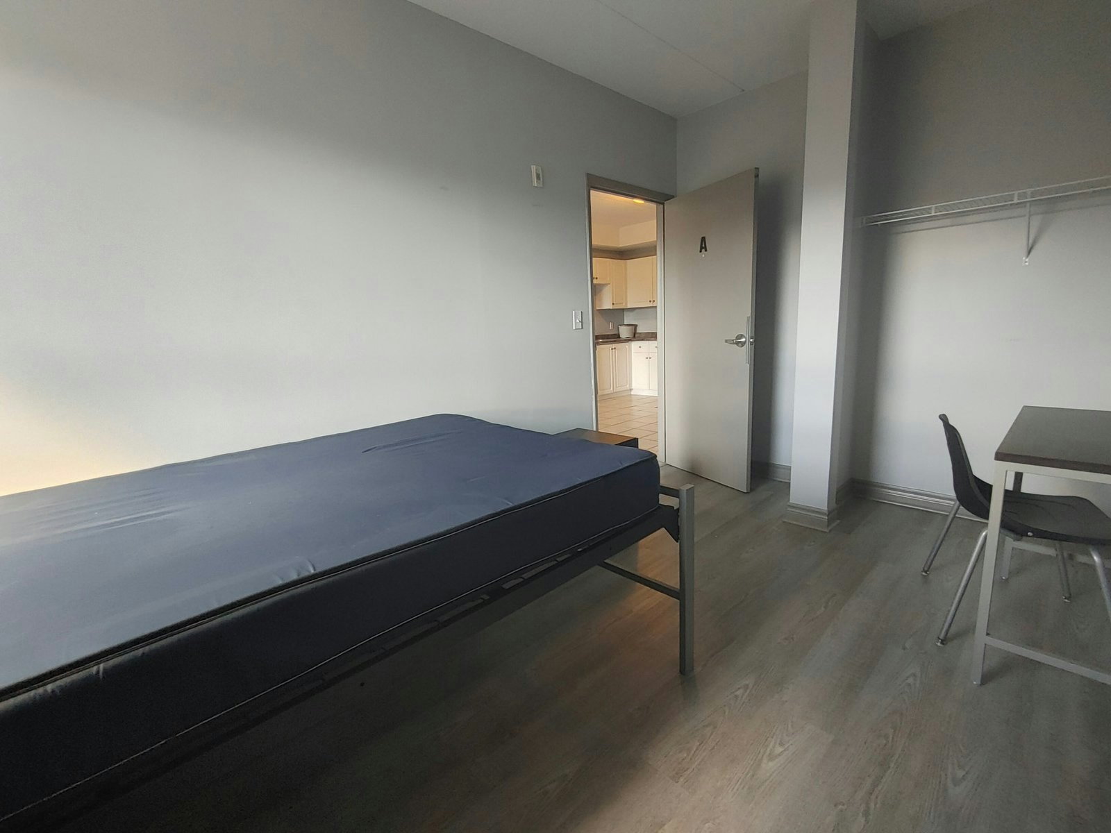 Student Rentals-325 Spruce Street, Waterloo, ON, N2L 3M6 - 9