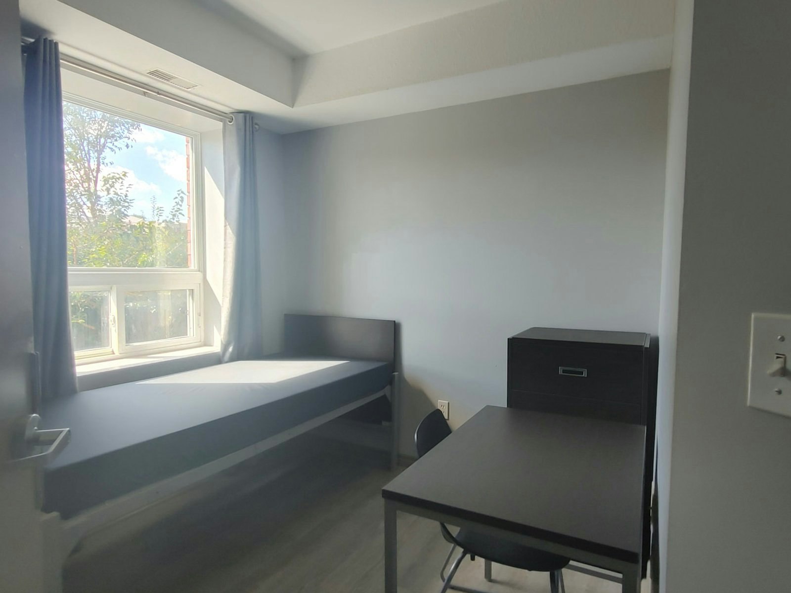 Student Rentals-325 Spruce Street, Waterloo, ON, N2L 3M6 - 17
