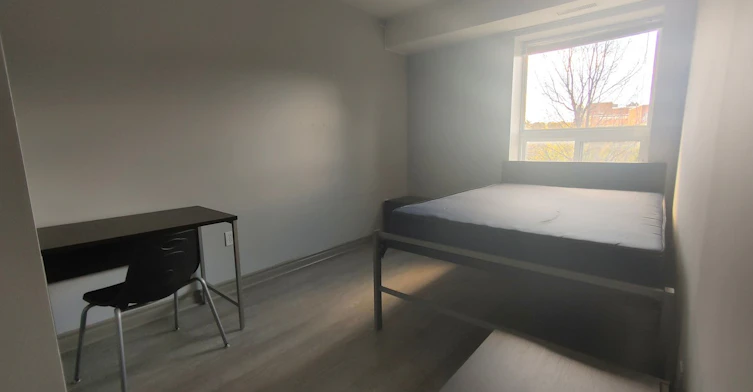 Student Rentals-325 Spruce Street, Waterloo, ON, N2L 3M6 - 12