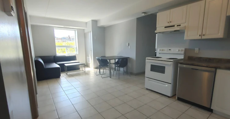 Student Rentals-325 Spruce Street, Waterloo, ON, N2L 3M6 - 11