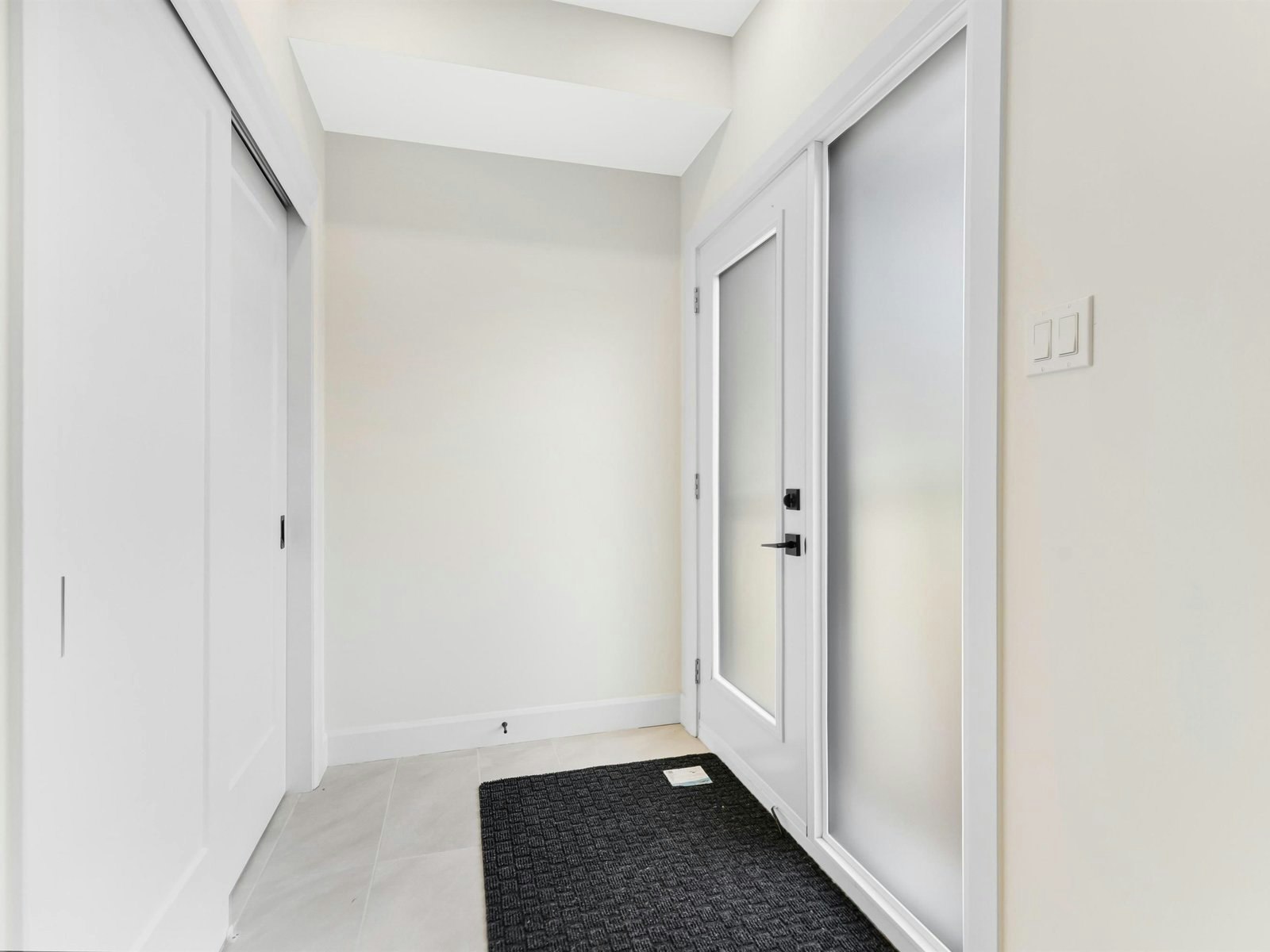 A-845 Woodroffe Avenue, Ottawa, ON, K2A 2G5 - 9