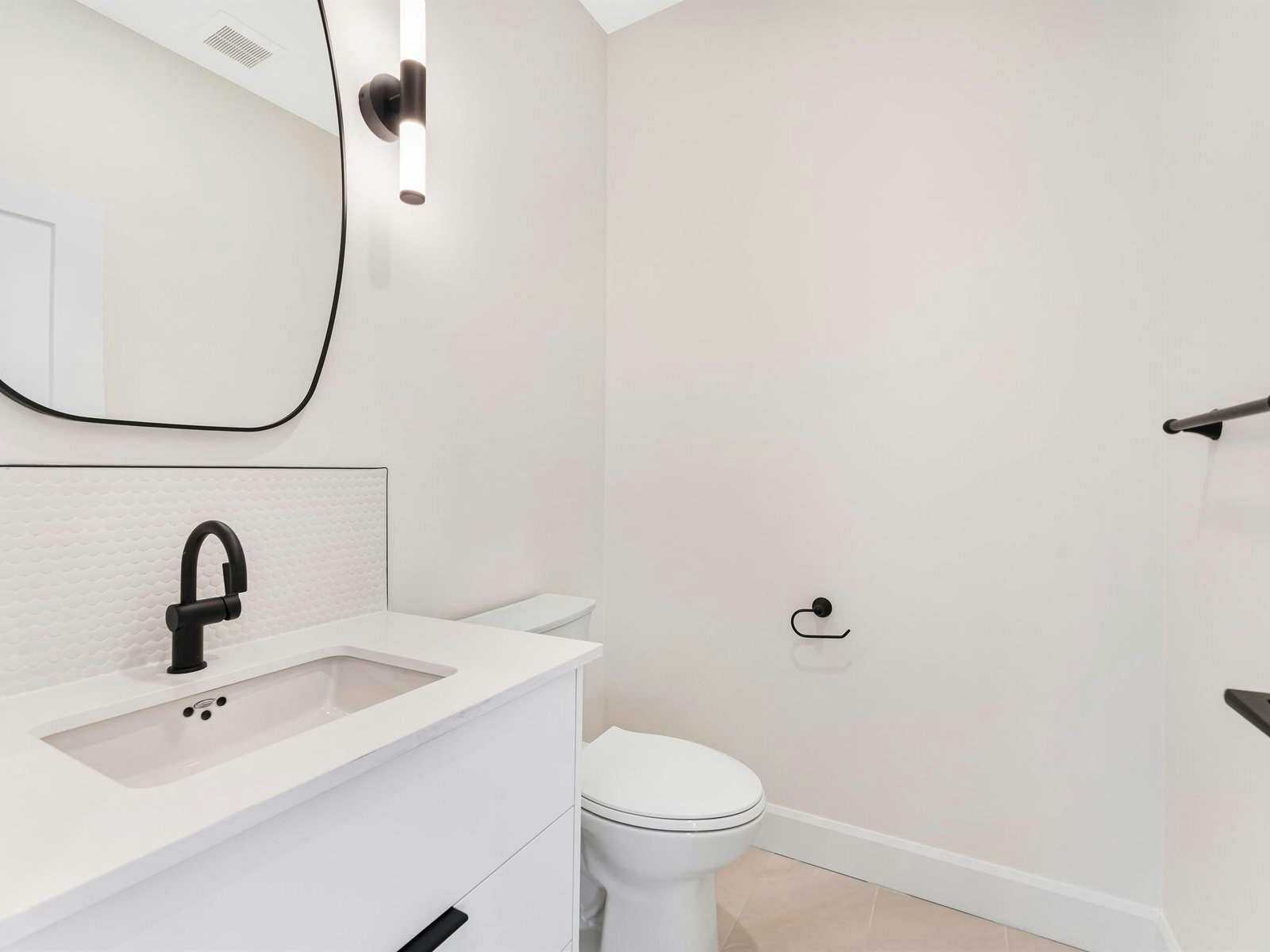 A-845 Woodroffe Avenue, Ottawa, ON, K2A 2G5 - 13