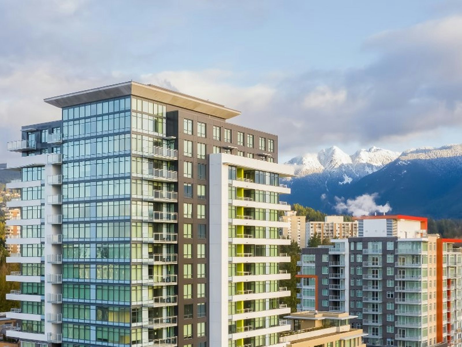 MIG-a8813a-1711 Lions Gate Lane, North Vancouver, BC, V7P 0C3 - 2