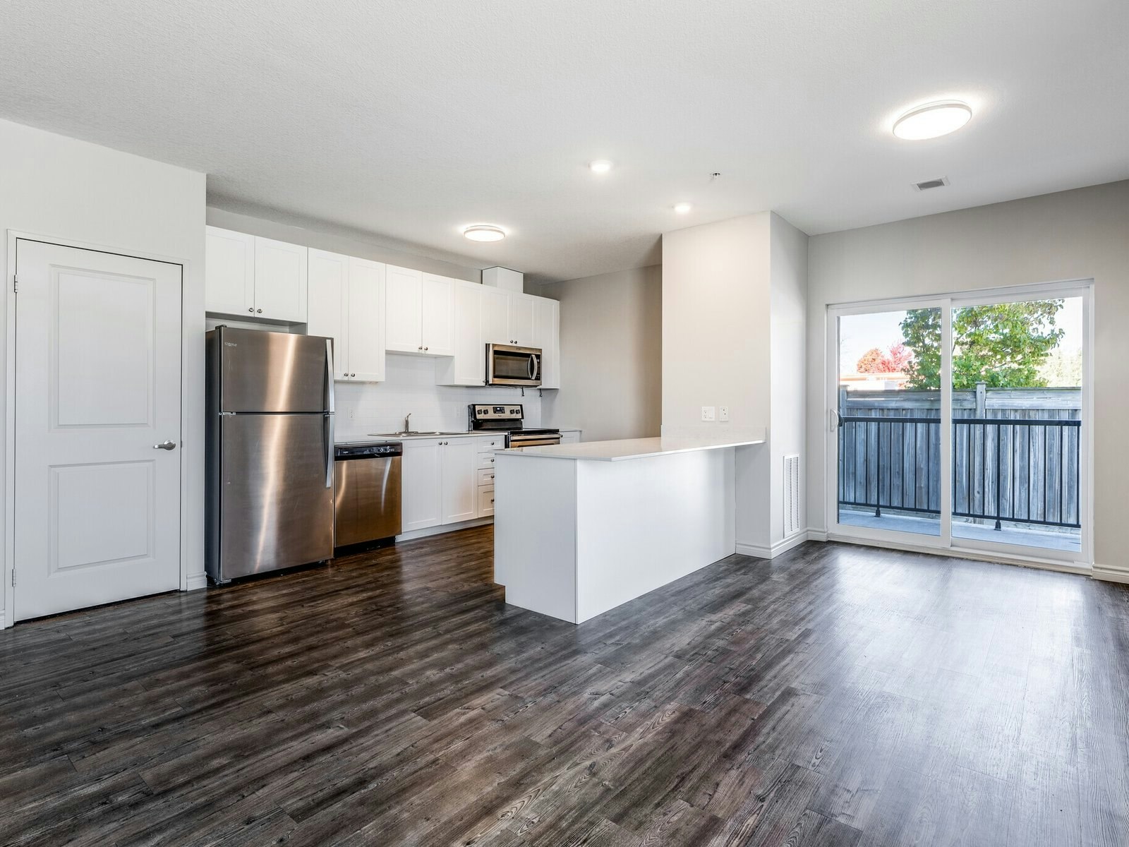 Style 04 - One Bedroom-660 Garibaldi Avenue, London, ON, N5X 4R6 - 2