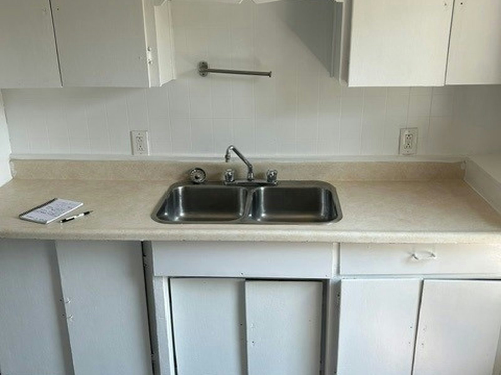 Unit 1 (Upper)-561 Sherbourne Street, Sault Ste. Marie, ON, P6C 3X6 - 8
