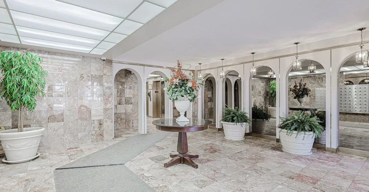 PH902-485 Kingston Road, Toronto, ON, M4L 1V6 - 29
