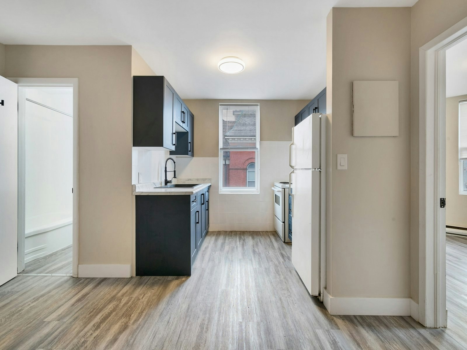 204-38 Ainslie Street N, Cambridge, ON, N1R 3J5 - 6