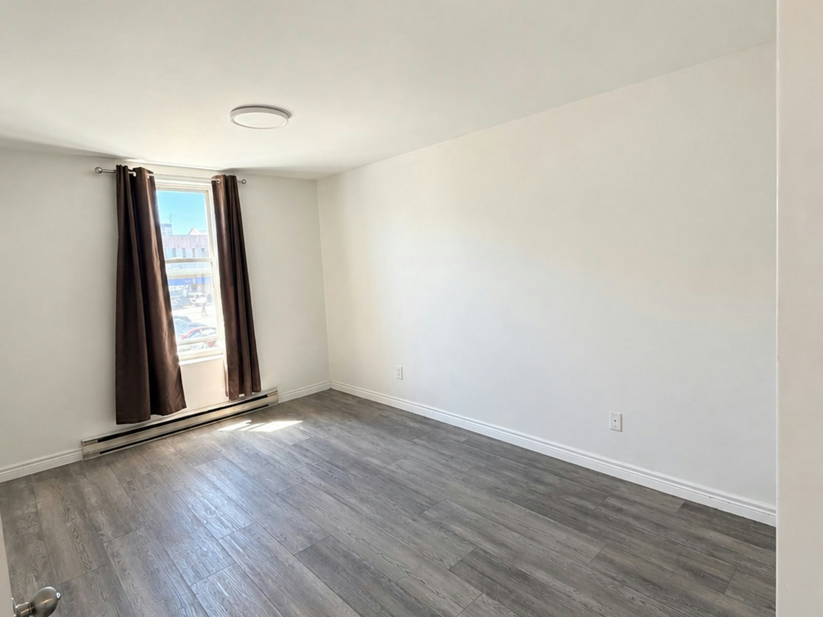 204-38 Ainslie Street N, Cambridge, ON, N1R 3J5 - 4