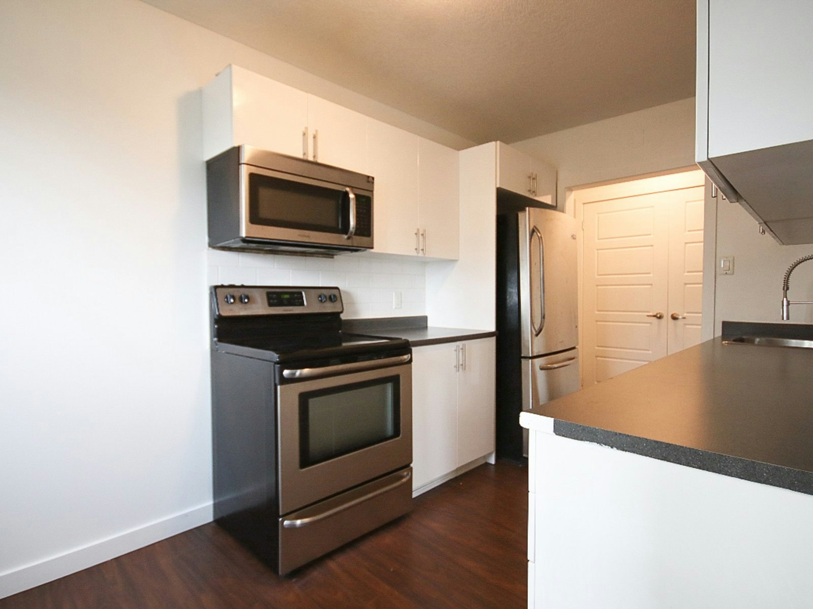 22-475 Lancaster Street W, Kitchener, ON, N2K 1L7 - 14