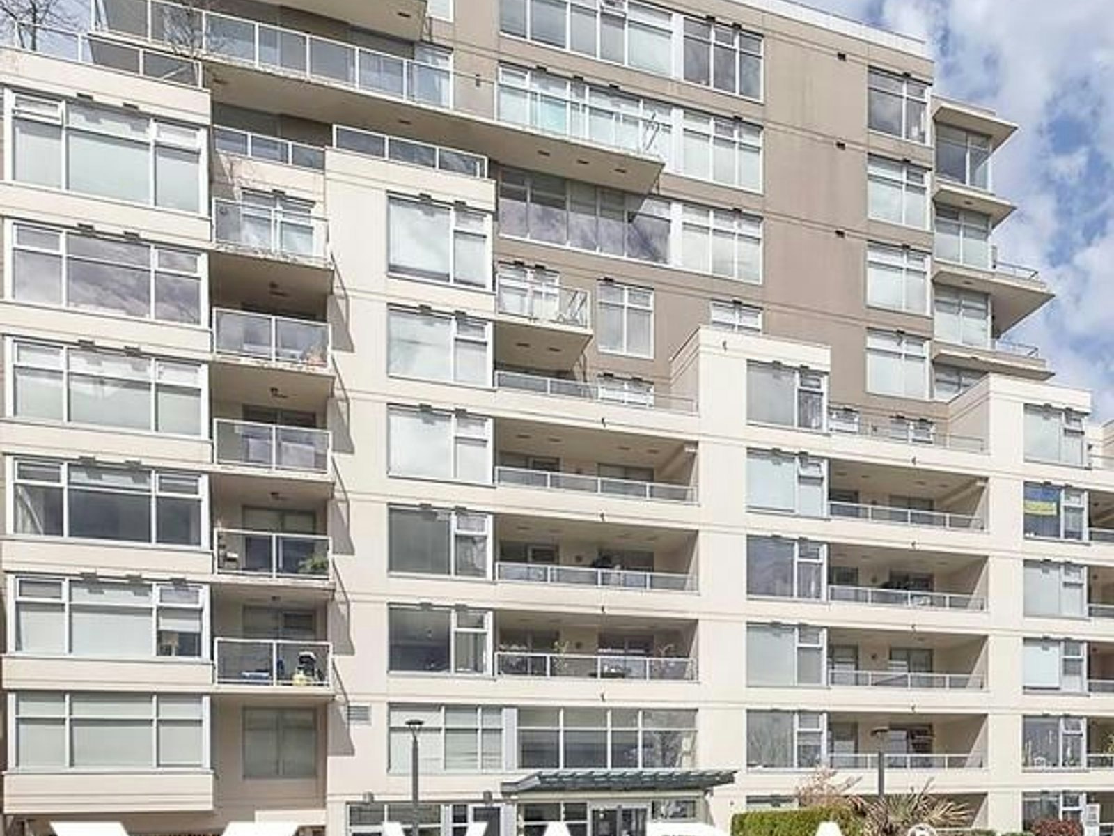 505-9288 University Crescent, Burnaby, BC, V5A 4X7 - 2