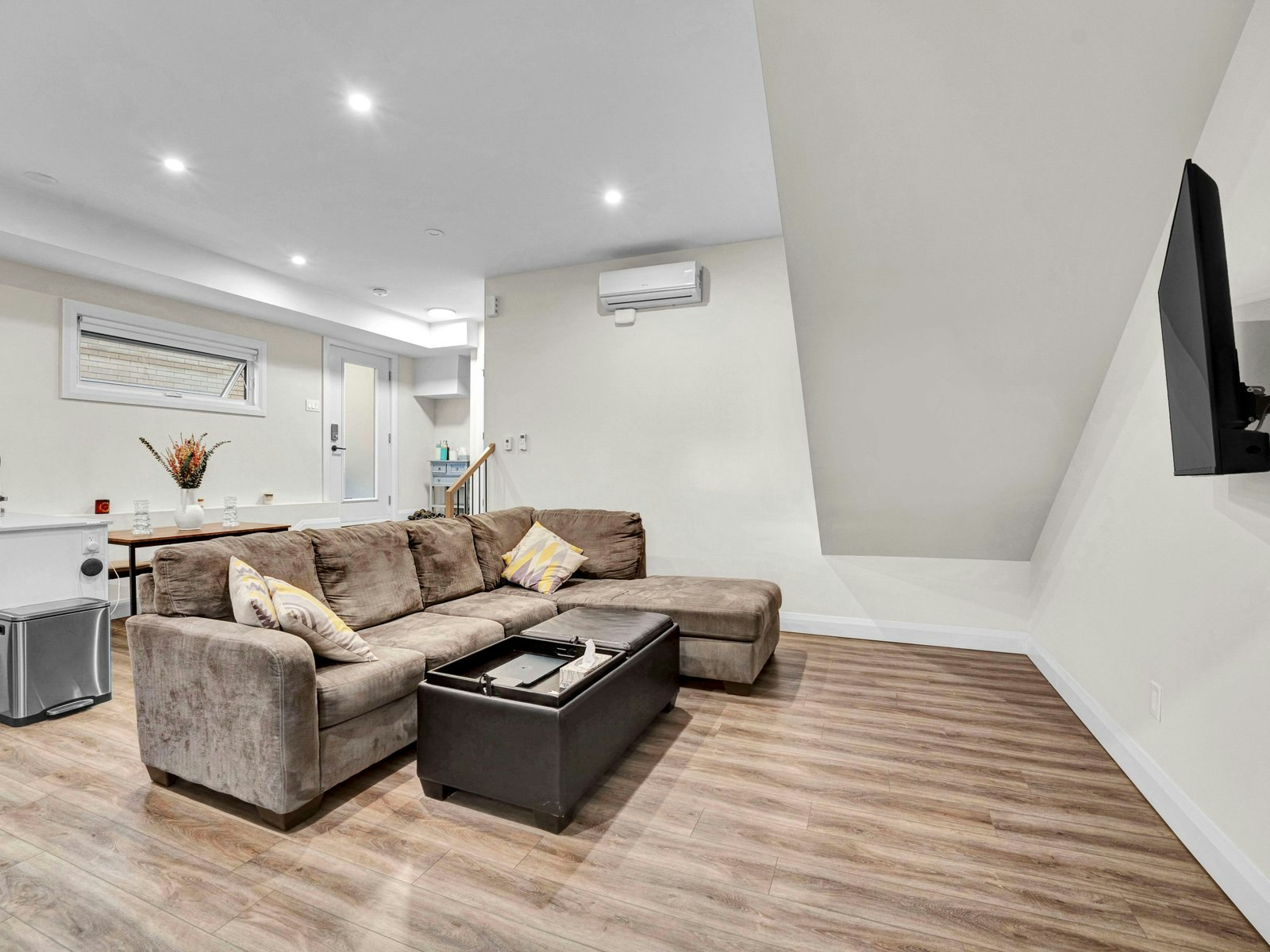Basement-320 Perrier Avenue, Ottawa, ON, K1L 5C7 - 7