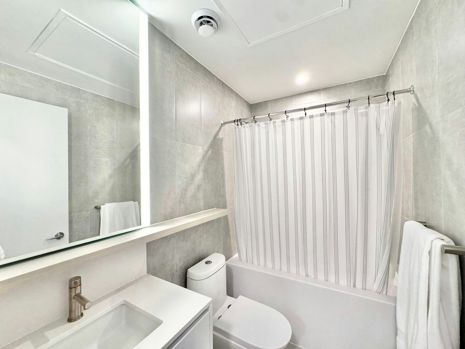 3 bedroom-185 Millway Avenue, Vaughan, ON, L4K 0L2 - 27