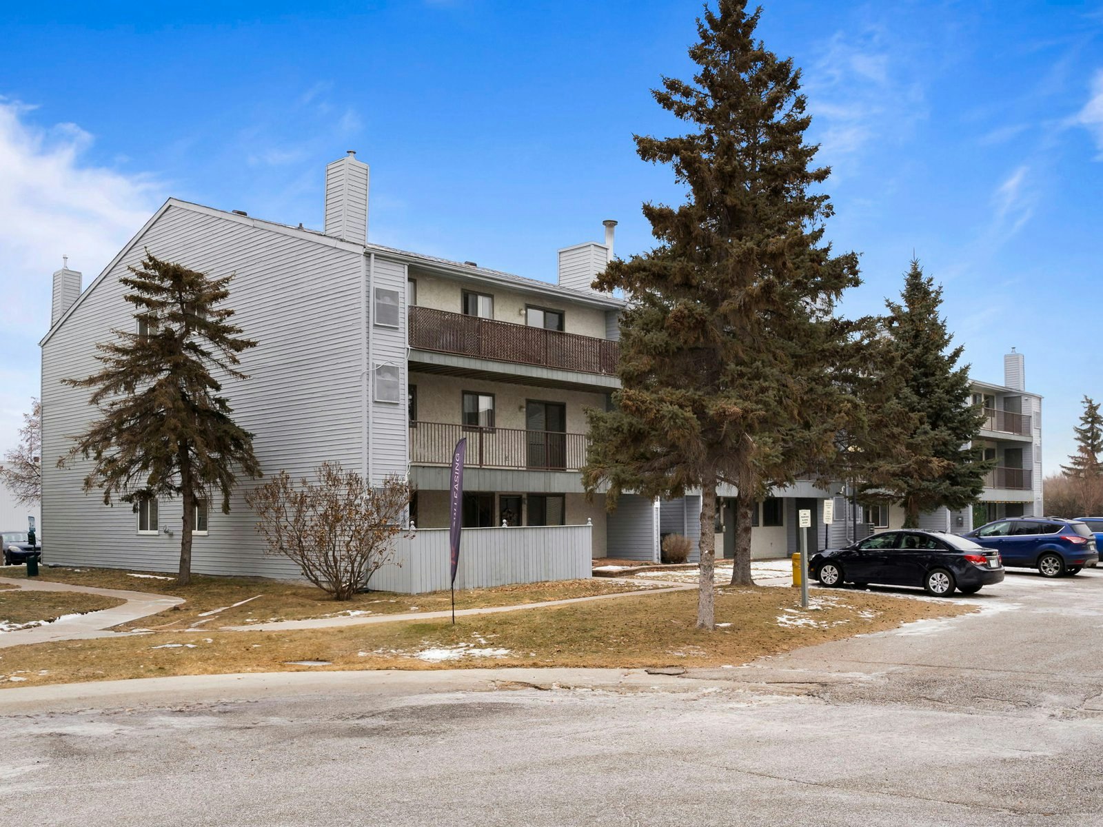 1 Bedroom 1 Bath-14 Lorne Place, Regina, SK, S4R 8B3 - 14
