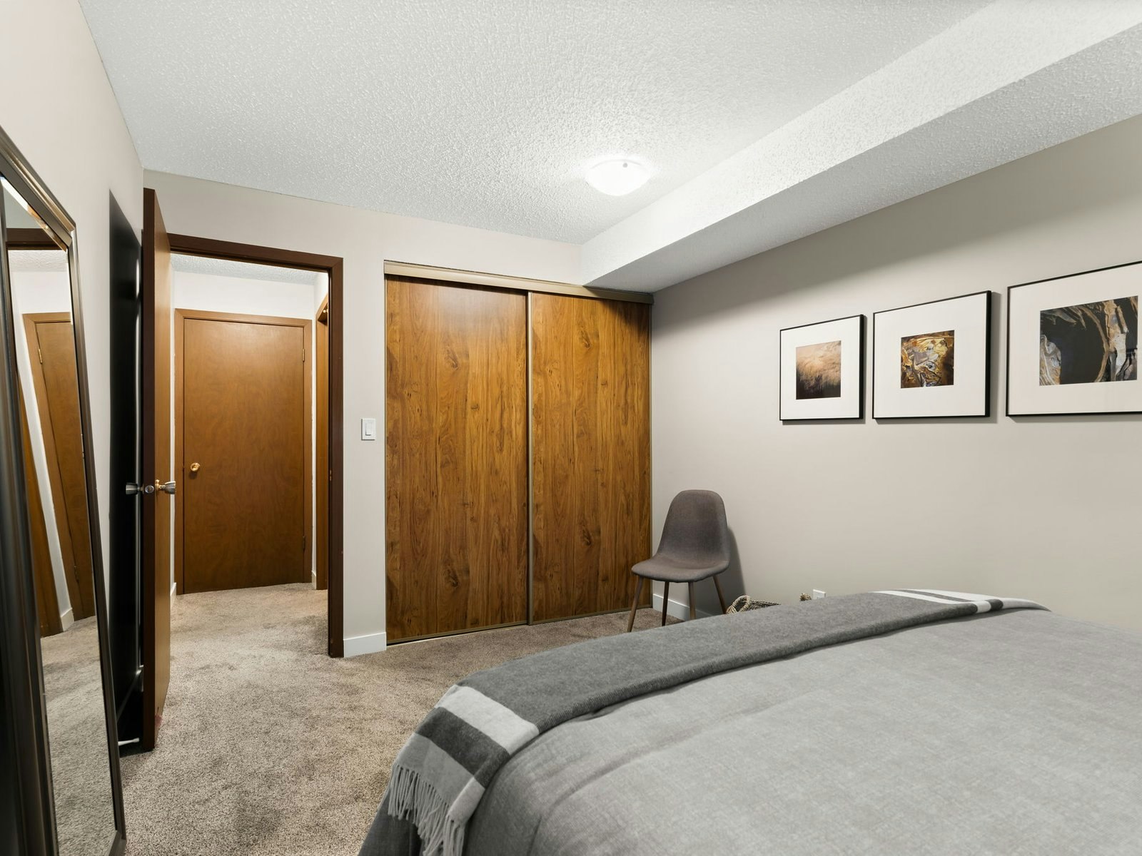 1 Bedroom 1 Bath-14 Lorne Place, Regina, SK, S4R 8B3 - 10