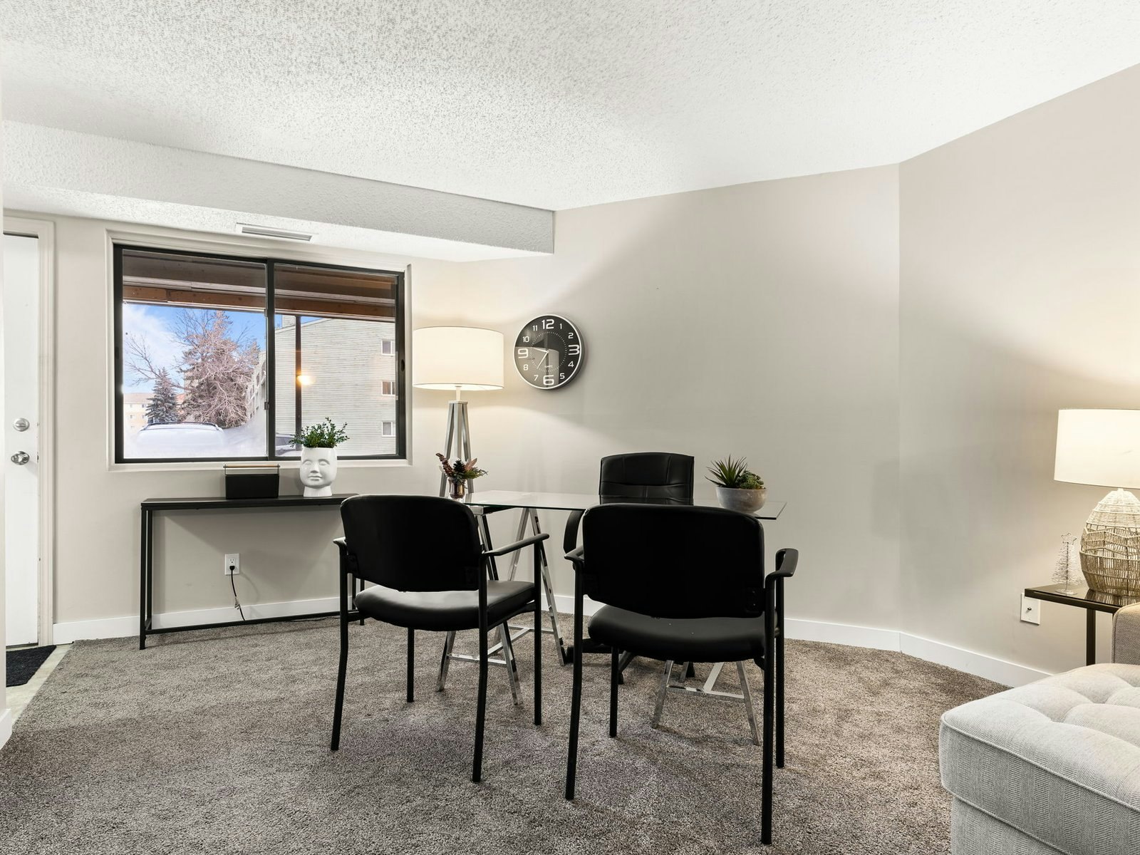 1 Bedroom 1 Bath-14 Lorne Place, Regina, SK, S4R 8B3 - 5