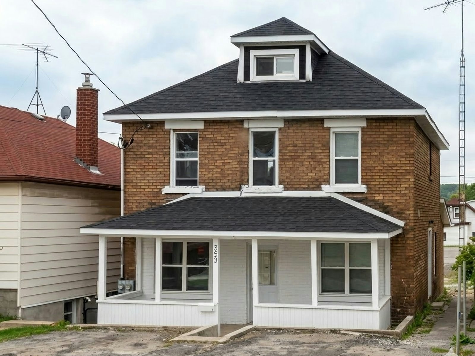 Unit 2-353 Frood Road, Greater Sudbury, ON, P3C 4Z7