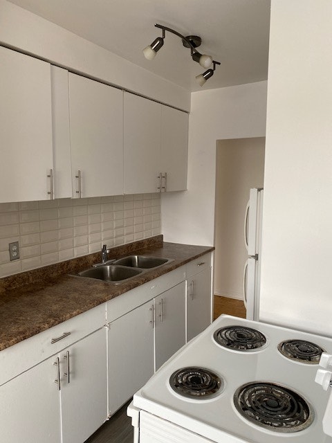 Unit #24-2 Superior Avenue, Toronto, ON, M8V 2M3 - 3