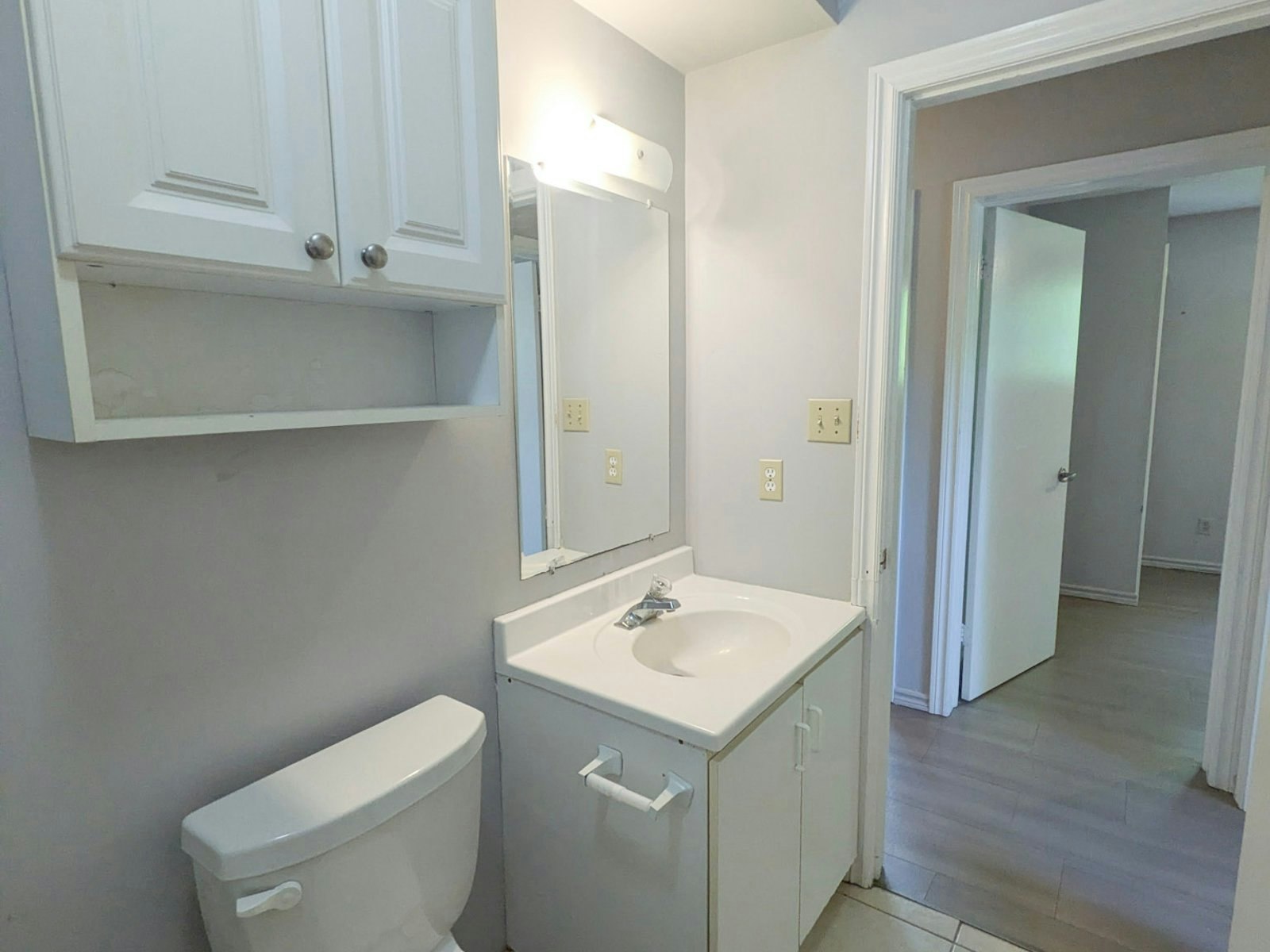 Student Rentals-32 Noecker Street, Waterloo, ON, N2J 2R4 - 8